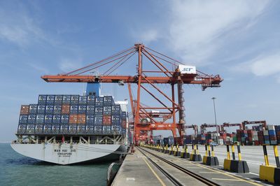 一季度深圳進出口首破萬億元大關，展現強勁外貿韌性